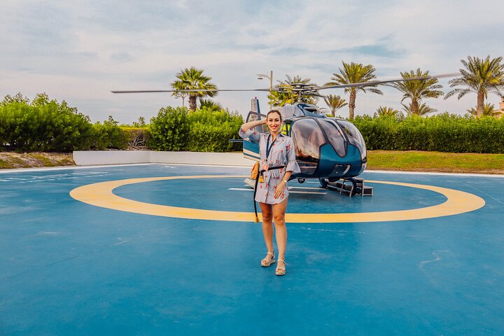 Abu Dhabi  Helicopter Ride